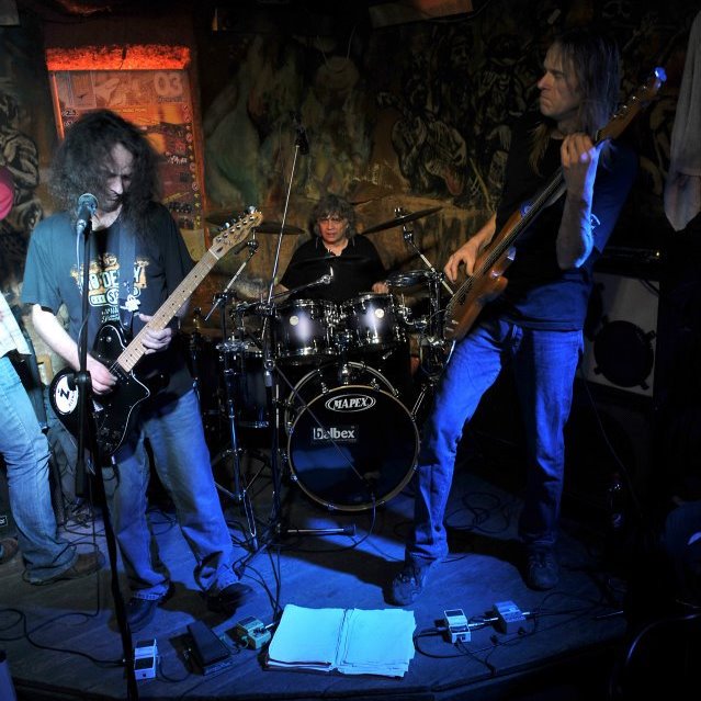 Strašidelný Elektrik Band